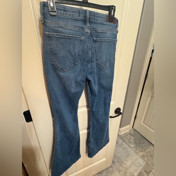 Hollister High Rise flair jeans - Picture 4 of 7